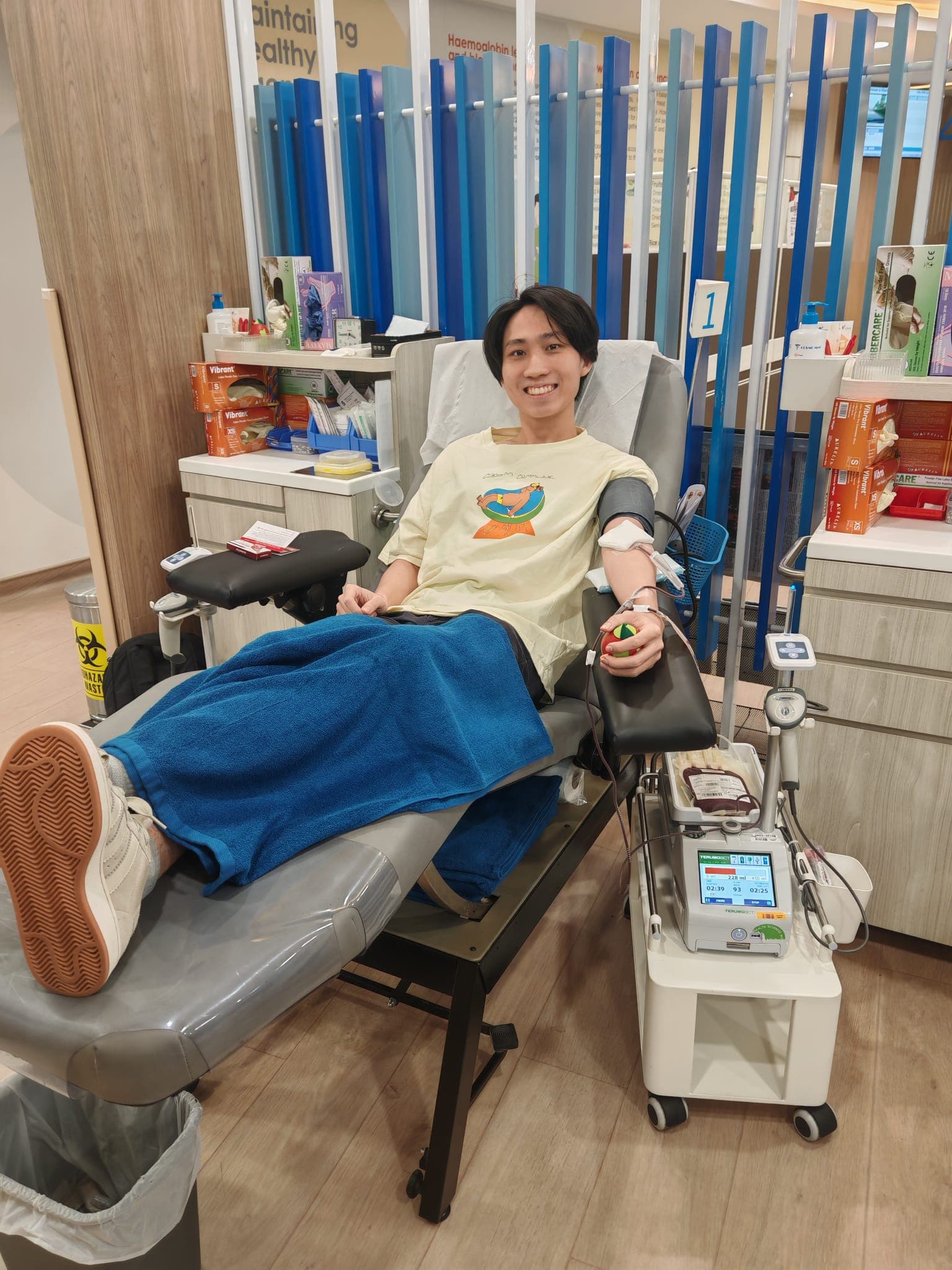 Blood donation 04